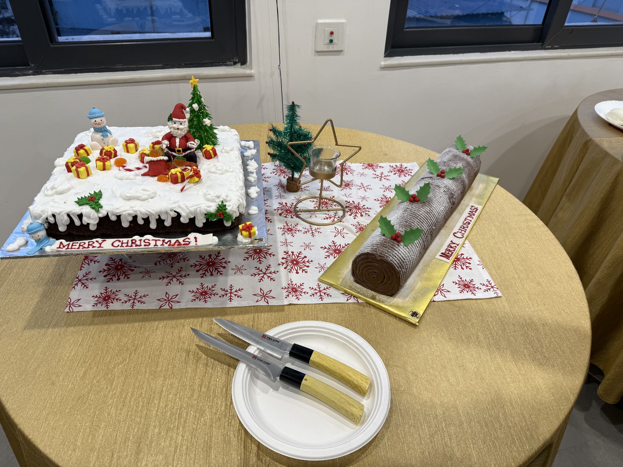 AQUILAW celebrates it’s legendary traditional Christmas Tea Party and absolutely super fun Secret Santa in the 4 offices - Delhi, Mumbai, Bhubaneswar & Kolkata spreading happiness, wishing good health & prosperity.